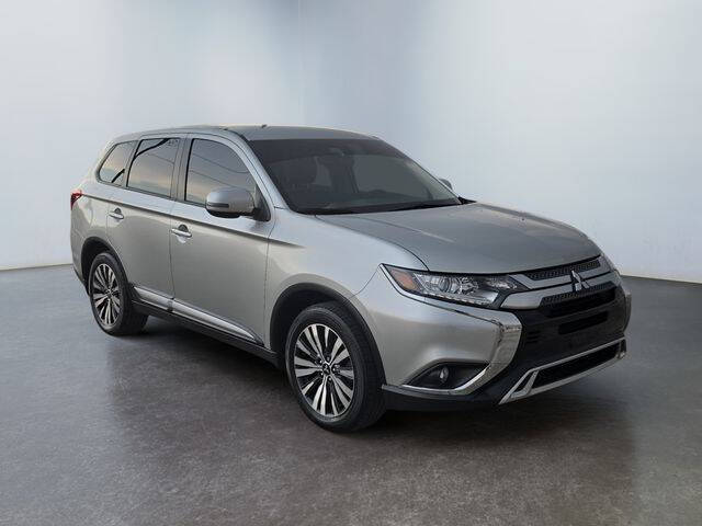 2020 Mitsubishi Outlander SE