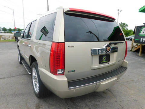 2011 Cadillac Escalade Luxury