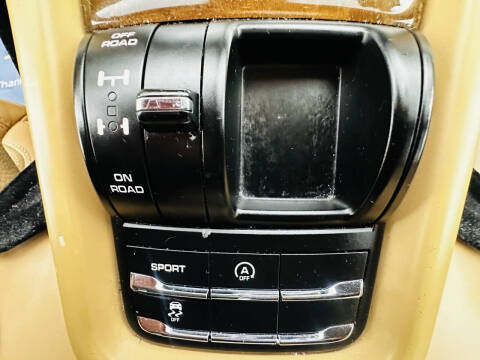 2014 Porsche Cayenne Platinum