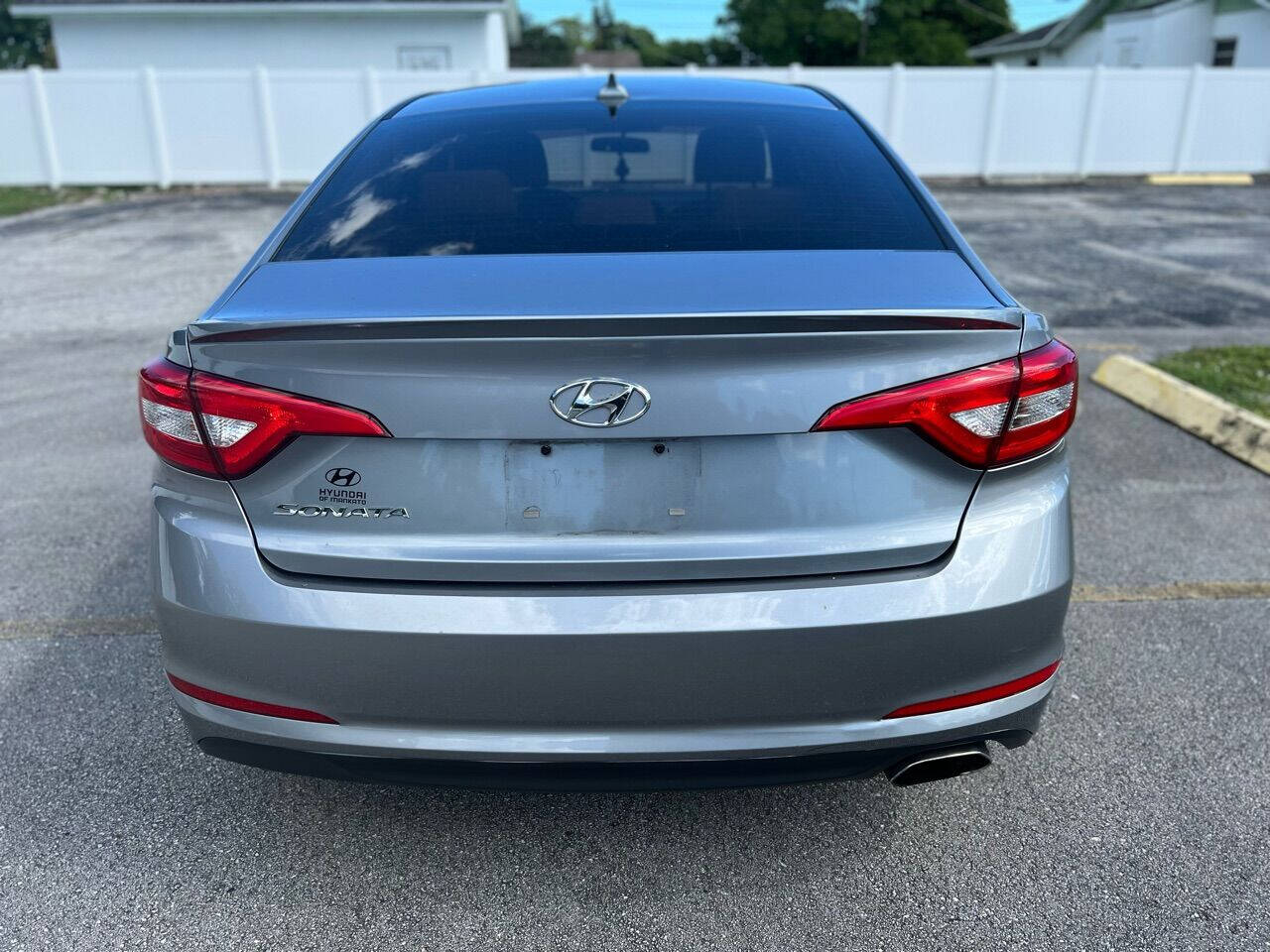 2017 Hyundai Sonata  - $12,800