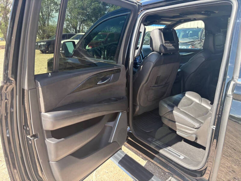 2017 Cadillac Escalade ESV Platinum