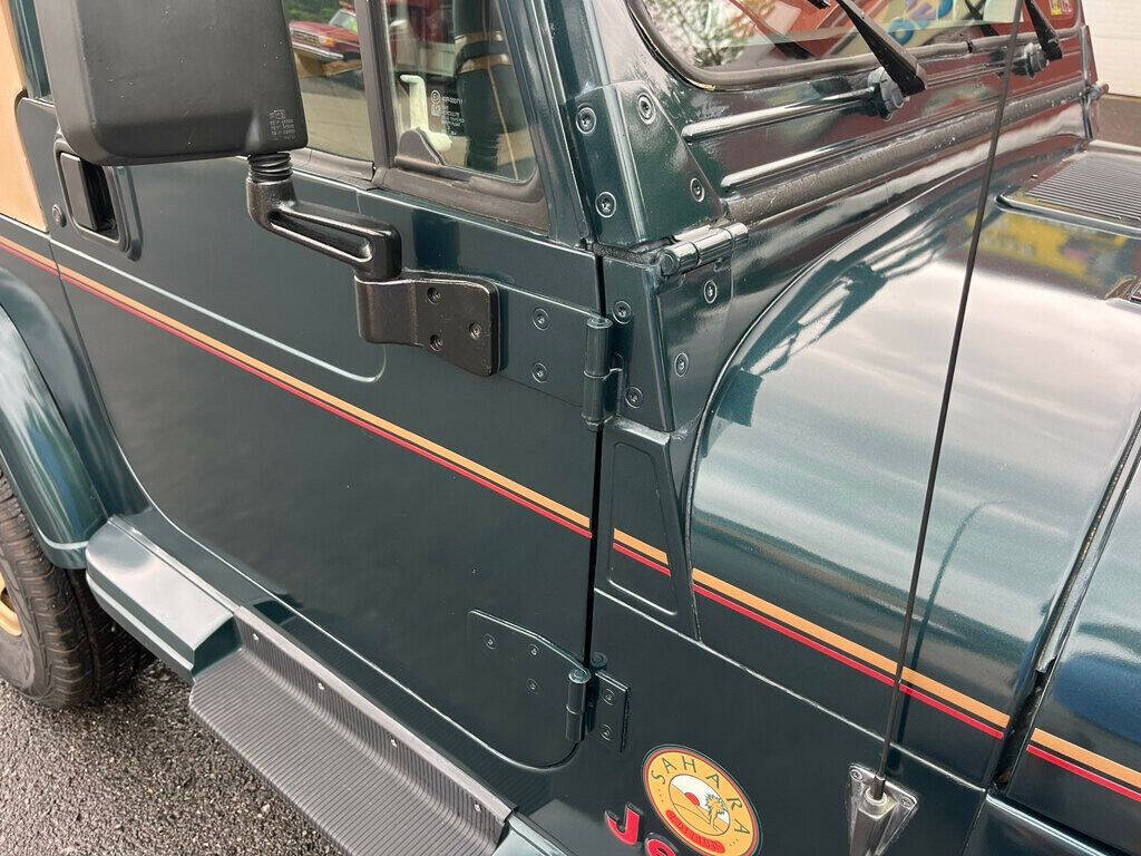 1994 Jeep Wrangler 14