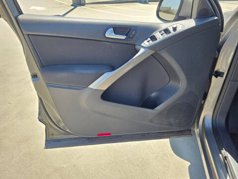 2009 Volkswagen Tiguan S