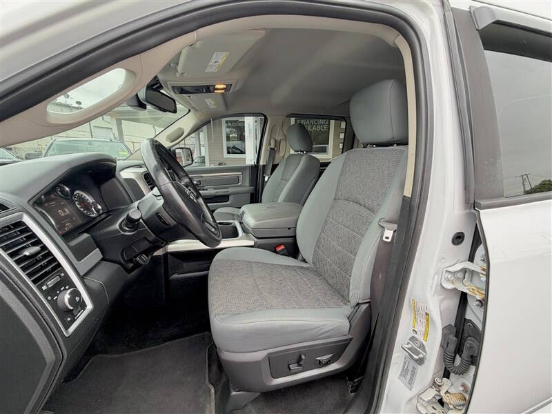 2017 RAM 1500 SLT