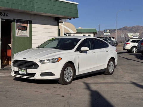 2014 Ford Fusion S