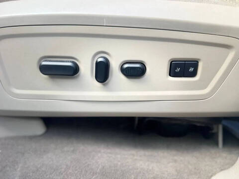 2011 Lincoln Navigator