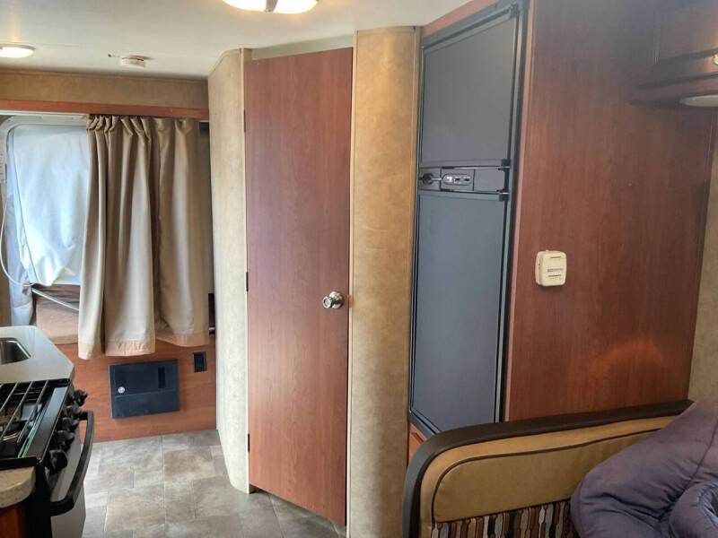2014 Coleman by Dutchmen Explorer
