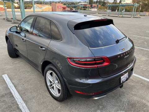 2018 Porsche Macan