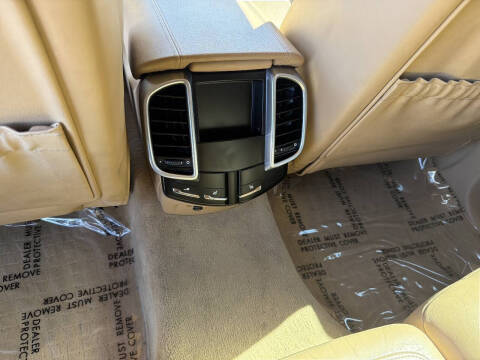 2011 Porsche Cayenne Tiptronic