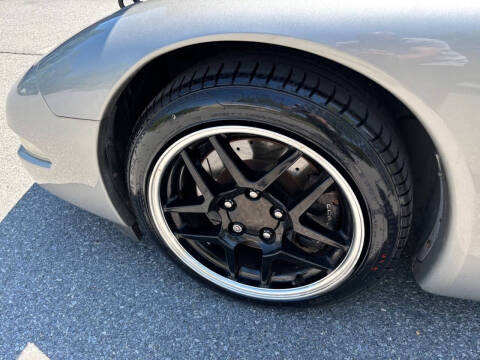 2004 Chevrolet Corvette