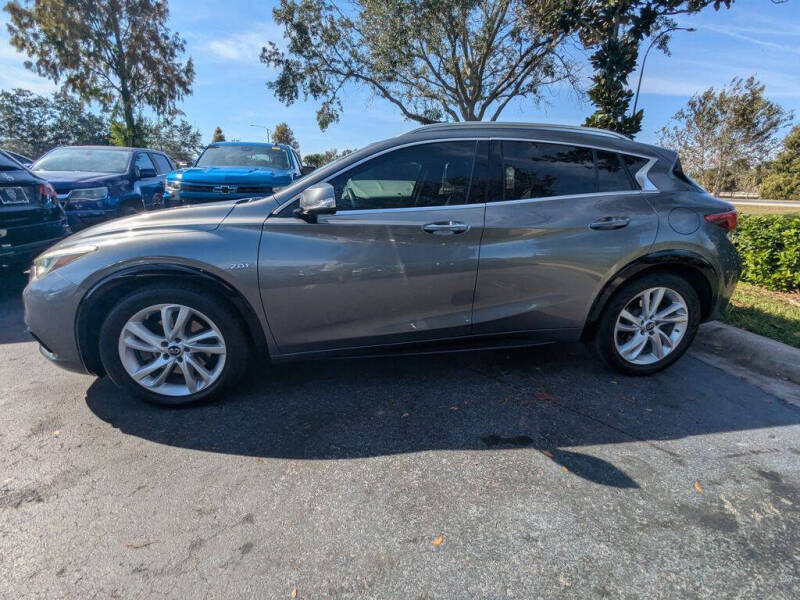2018 Infiniti QX30 Essential