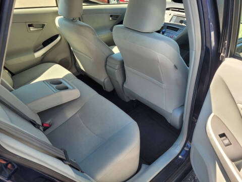 2014 Toyota Prius Two