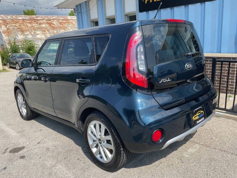 2017 Kia Soul +