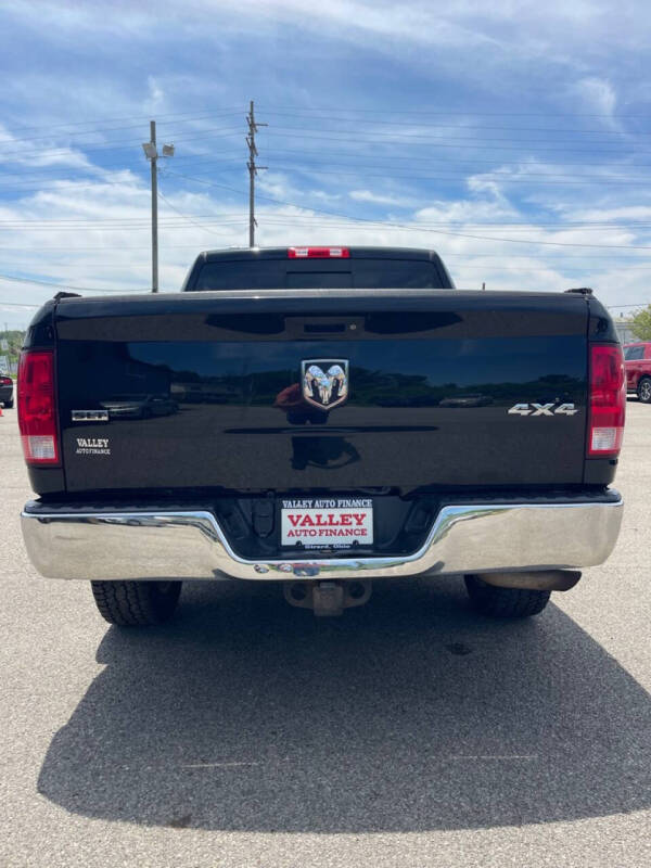 2018 RAM 1500 SLT