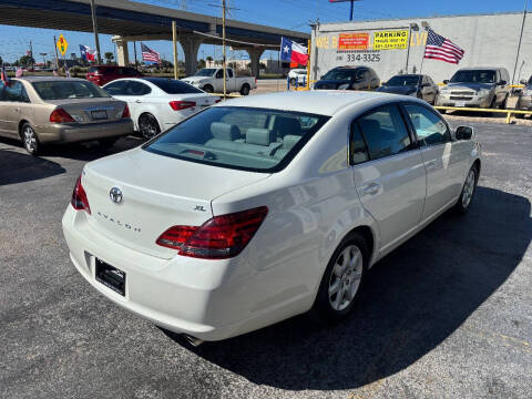 2008 Toyota Avalon XL