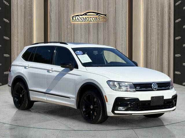 2019 Volkswagen Tiguan SEL R-Line Jet-Black