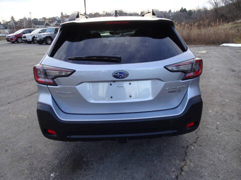 2023 Subaru Outback Premium