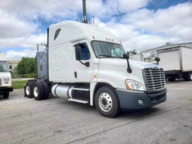 2017 Freightliner Cascadia For Sale - Carsforsale.com®