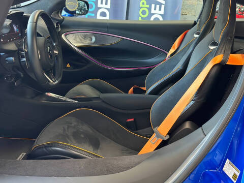 2023 McLaren Artura
