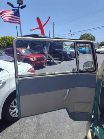 1972 Volkswagen Bus