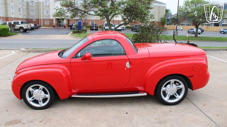 2004 Chevrolet SSR LS