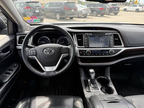 2016 Toyota Highlander Limited