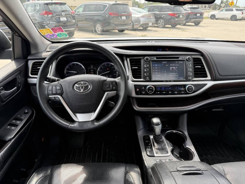 2016 Toyota Highlander Limited