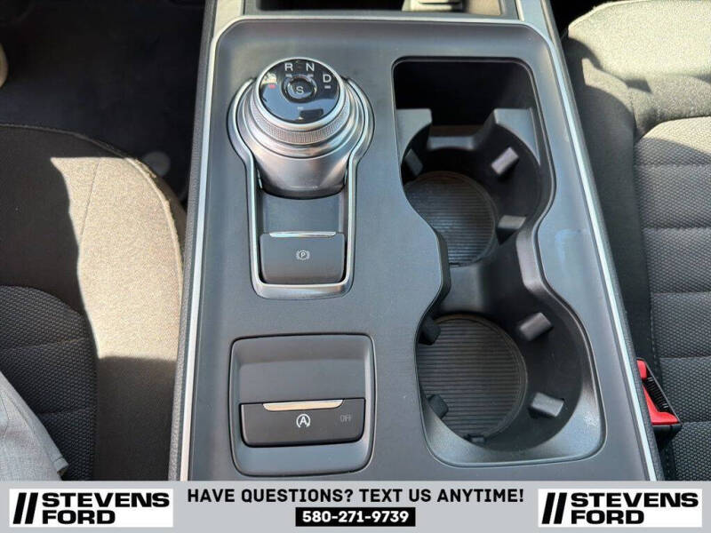 2022 Ford Edge SE