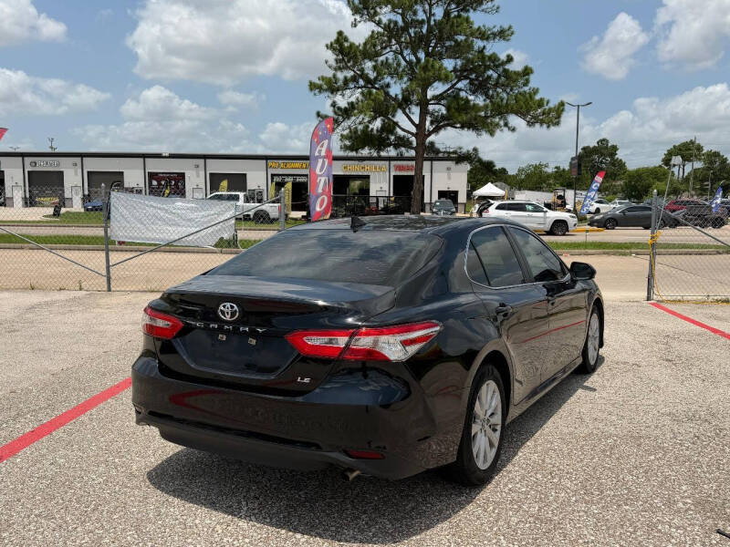 2019 Toyota Camry LE
