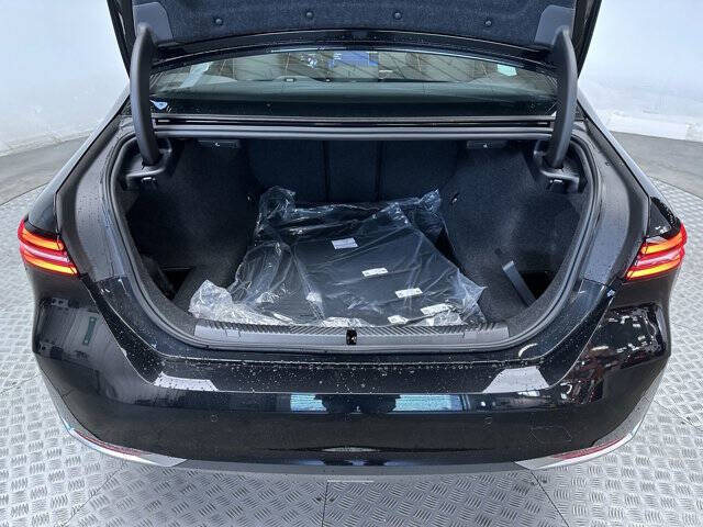 2025 BMW 5 Series 530i xDrive