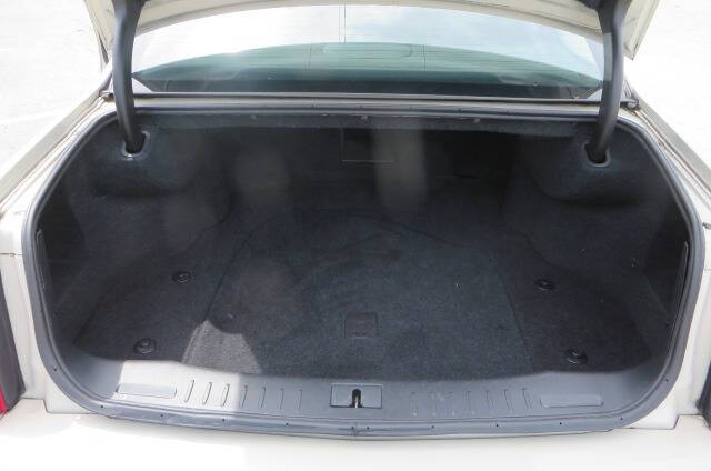 2010 Cadillac DTS Luxury Collection