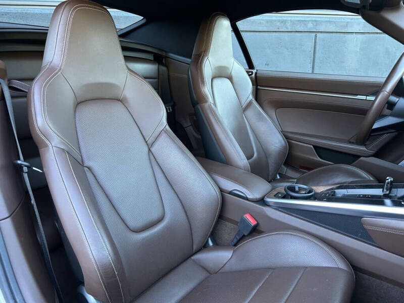 2020 Porsche 911 Carrera S