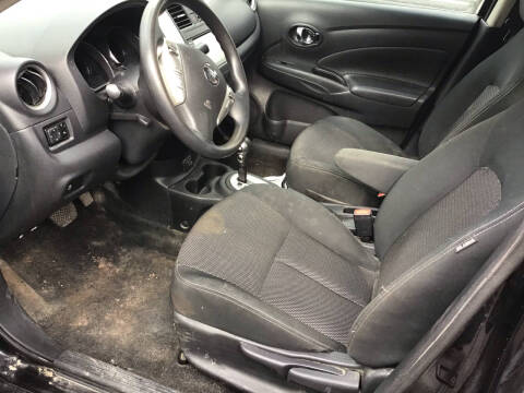 2019 Nissan Versa SV