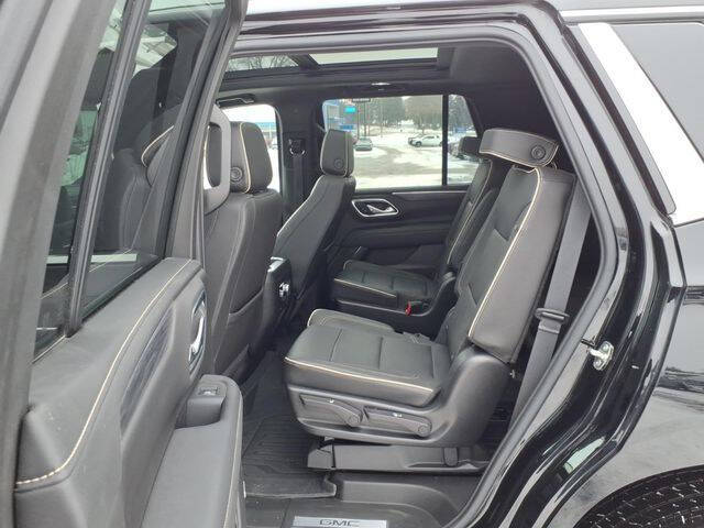 2022 GMC Yukon SLT