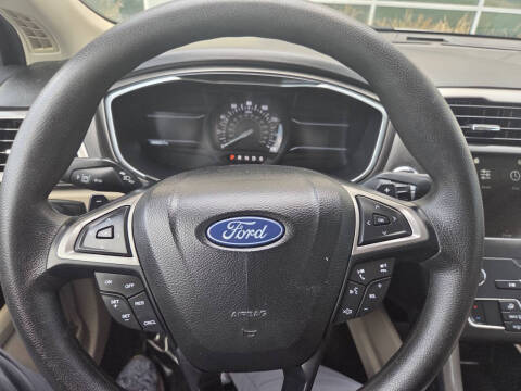 2019 Ford Fusion SE