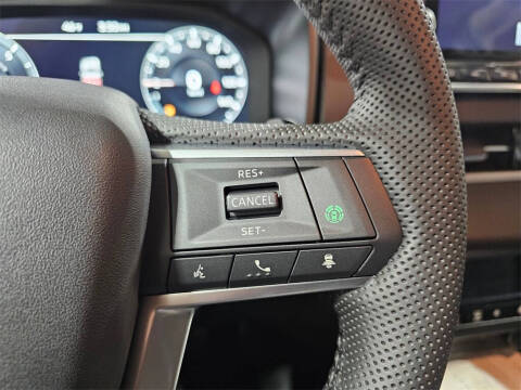 2025 Mitsubishi Outlander PHEV SE