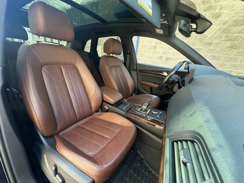 2019 Audi Q5 quattro Premium 45 TFSI