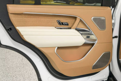 2024 Land Rover Range Rover P615 SV LWB