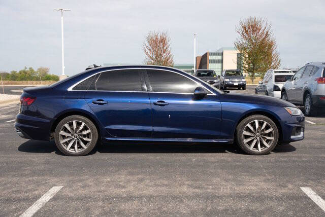 2022 Audi A4 quattro Premium Plus 40 TFSI