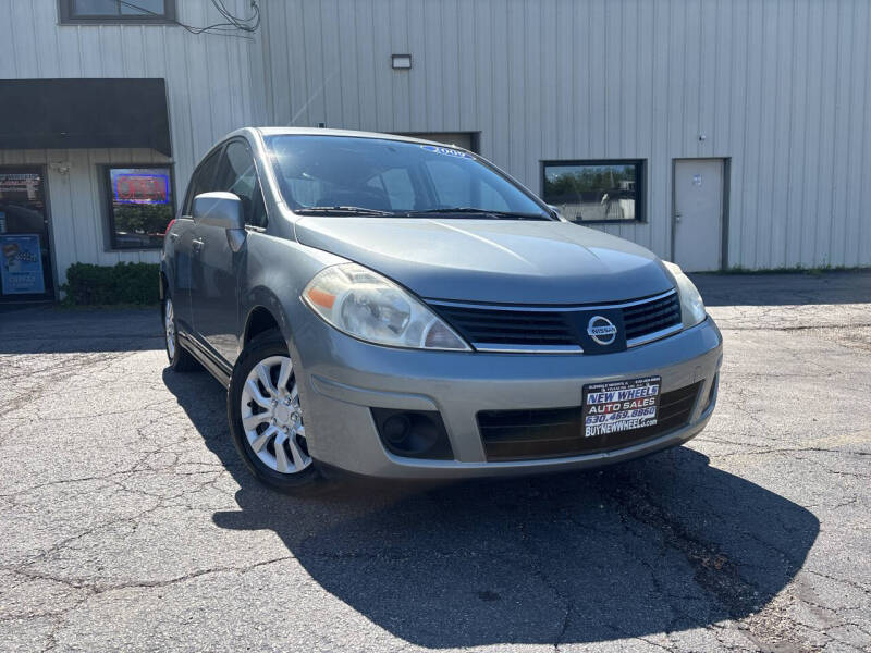 2009 Nissan Versa 1.8 S