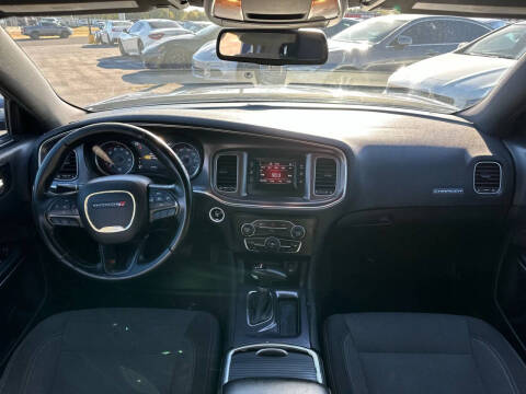 2016 Dodge Charger SE