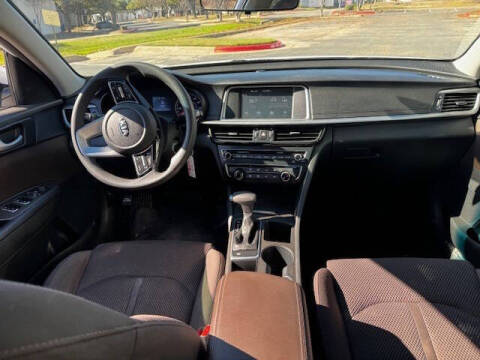 2019 Kia Optima LX