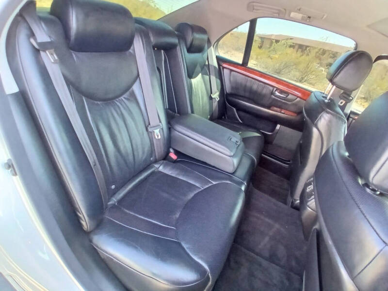 2004 Lexus LS 430