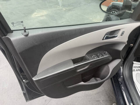 2015 Chevrolet Sonic LTZ Auto