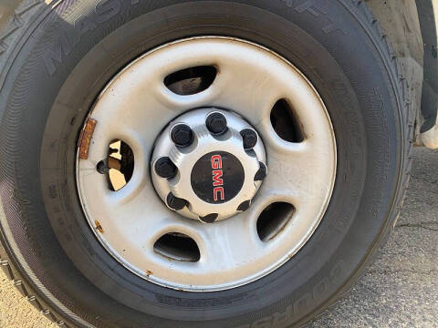 2017 GMC Savana 2500