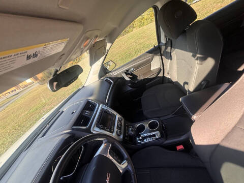 2016 GMC Acadia SLE-2