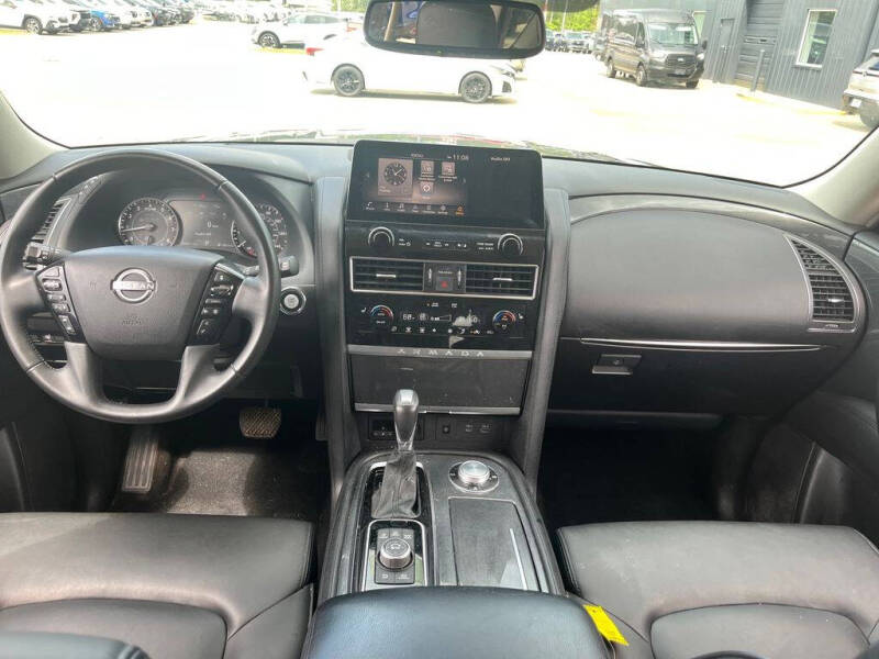 2024 Nissan Armada SV