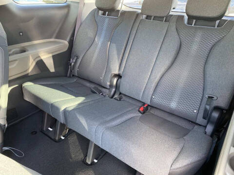 2026 Kia Carnival LX