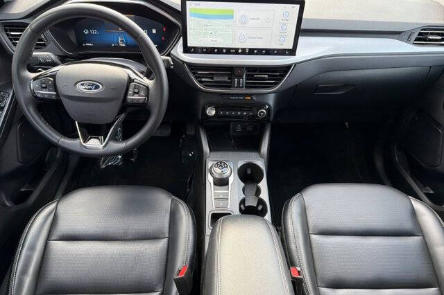 2024 Ford Escape Platinum