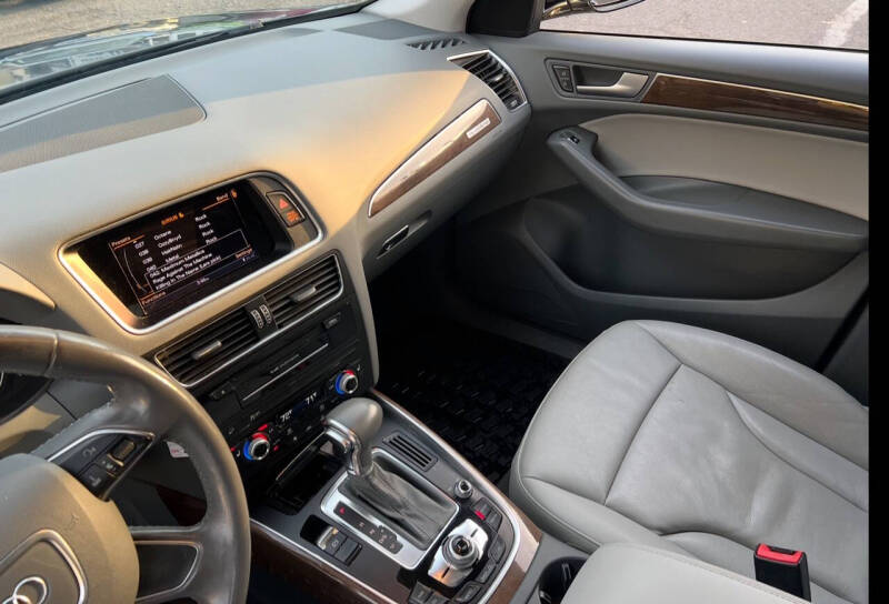 2016 Audi Q5 2.0T quattro Premium